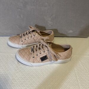 G By Guess Womens Pink Athletic Shoes 6M Sneakers Quilted Lace Up GGCADIE Barbie